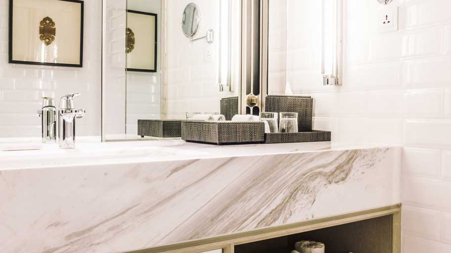 elegant-modern-bathroom-design